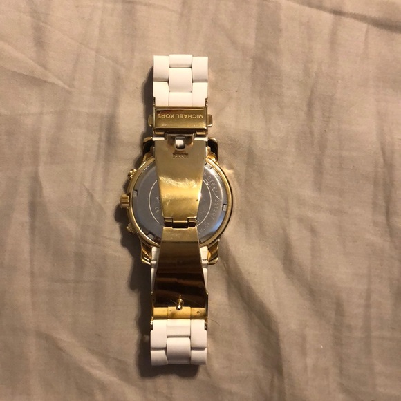 Michael Kors White Watch - Picture 3 of 3